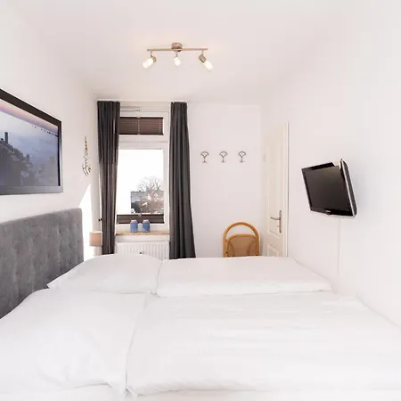 Апартаменты Am Meer, Whg 77 Грёмиц